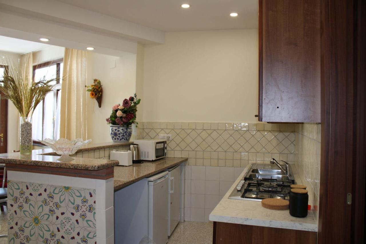 Casa Angelina Villa Termini Luaran gambar